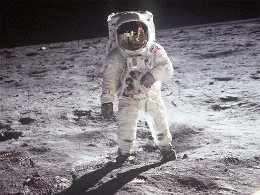 Go to moon